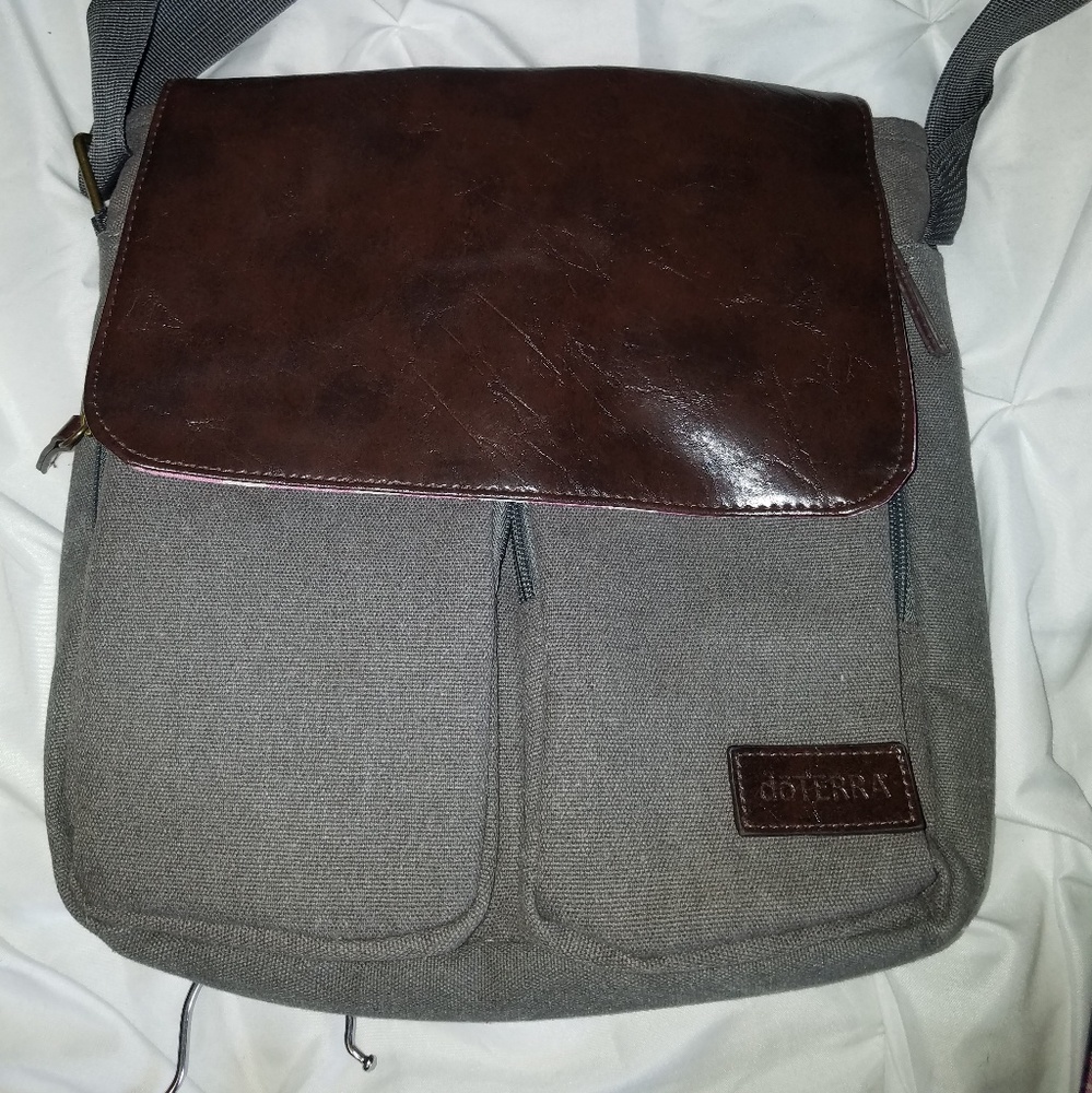 Doterra satchel